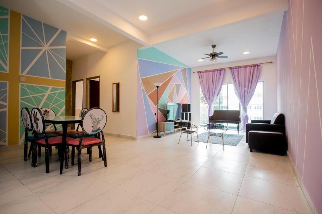 Icolor Home & Stay Ch6 Tanah Rata Extérieur photo