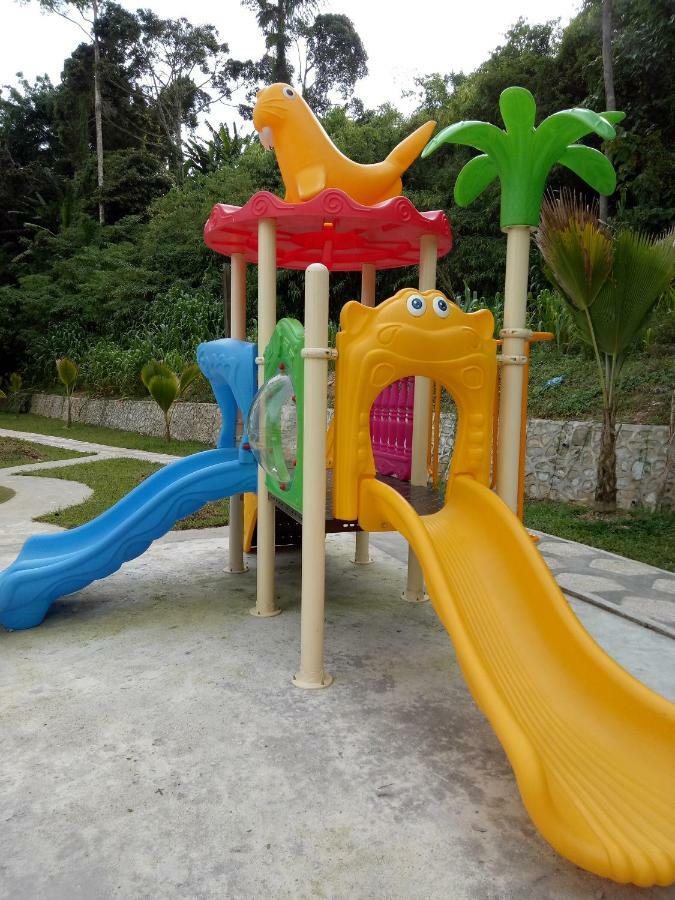 Icolor Home & Stay Ch6 Tanah Rata Extérieur photo