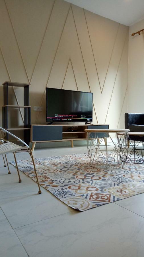 Icolor Home & Stay Ch6 Tanah Rata Extérieur photo
