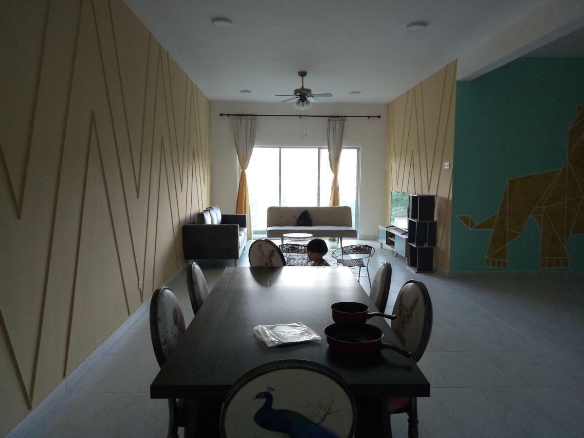 Icolor Home & Stay Ch6 Tanah Rata Chambre photo